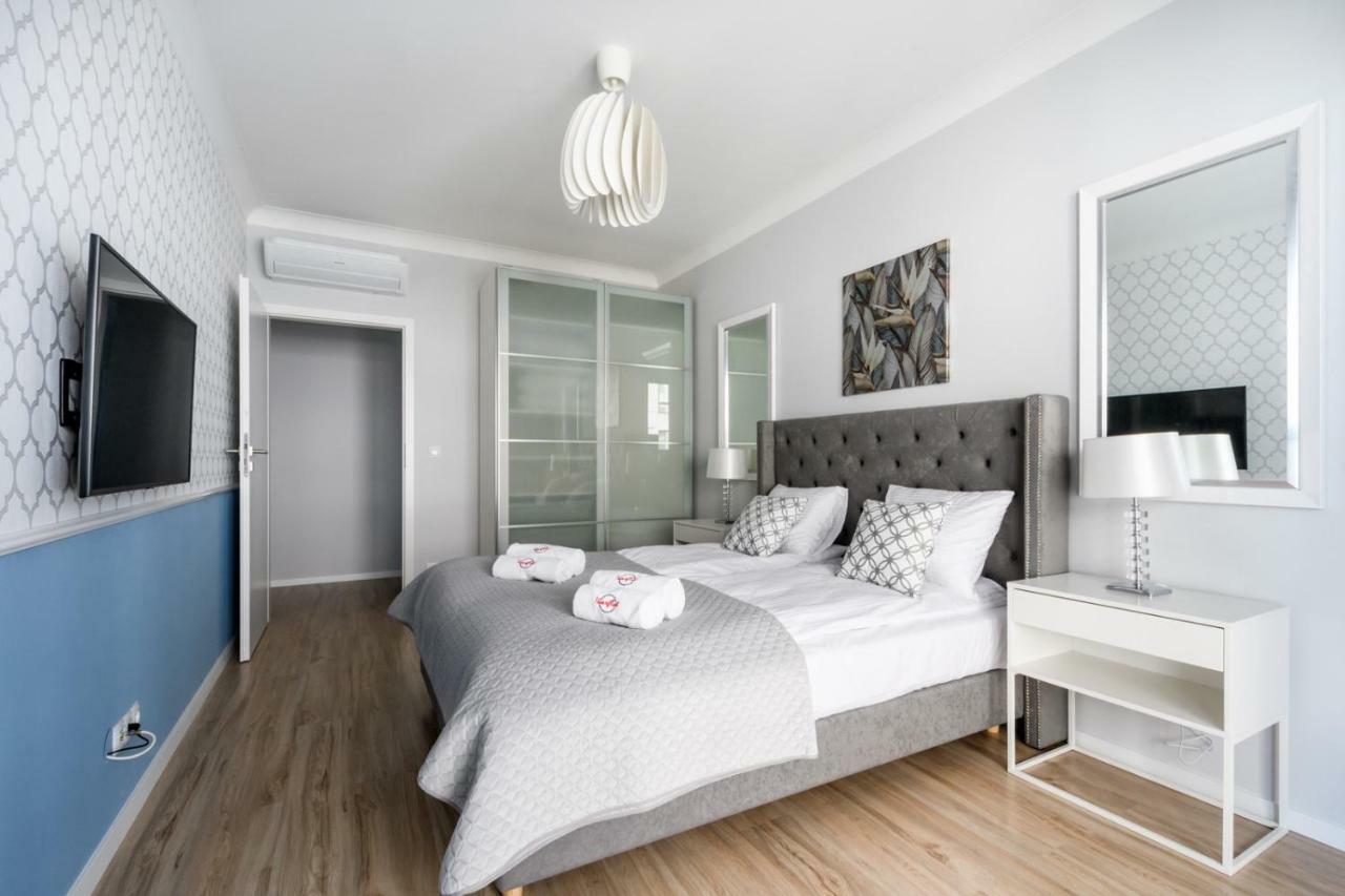 West Side Apartment Warszawa Eksteriør billede