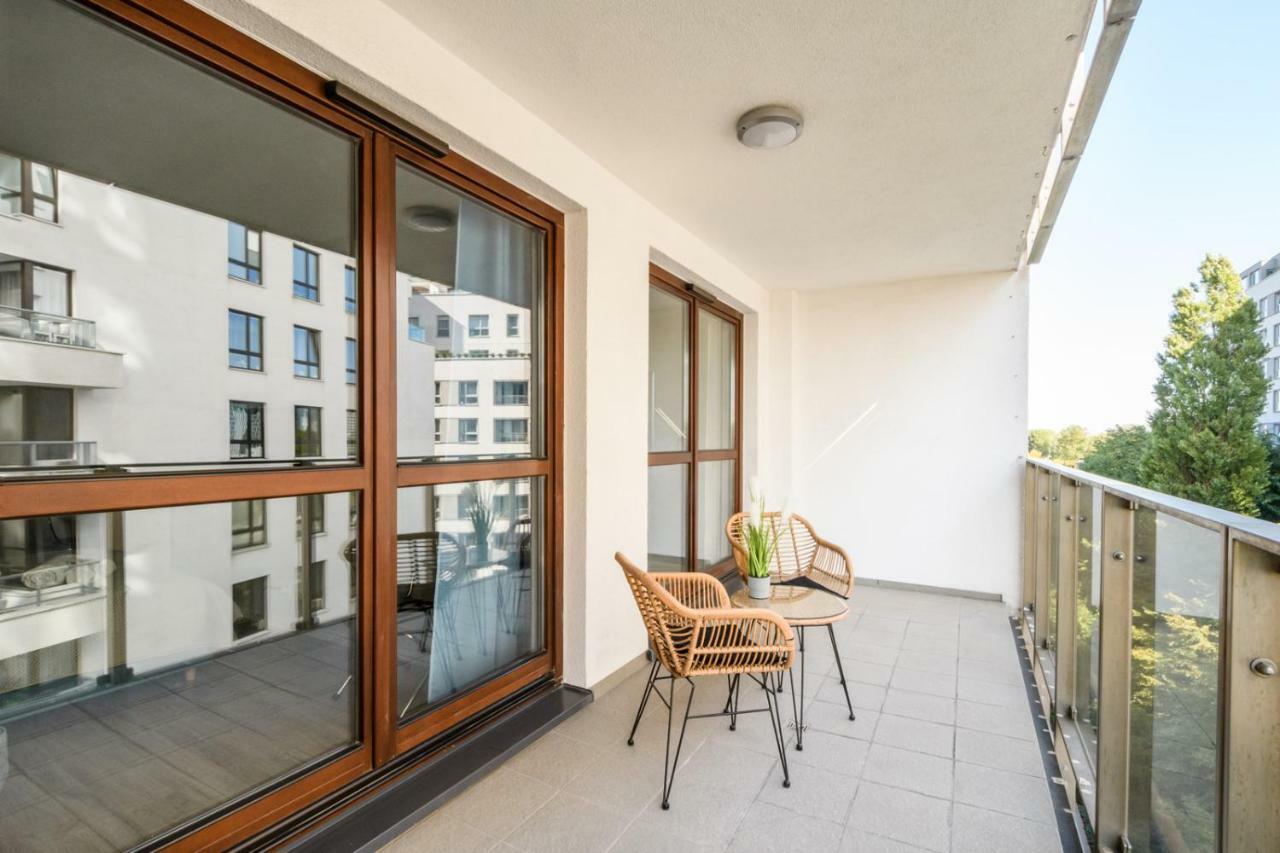 West Side Apartment Warszawa Eksteriør billede